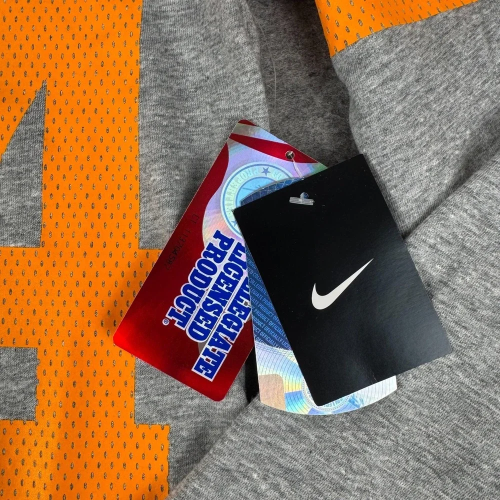 Nike item tennessee